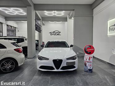 Alfa Romeo Giulia 2.2 AT8 2018 Pelle Navi 19 FINANZ