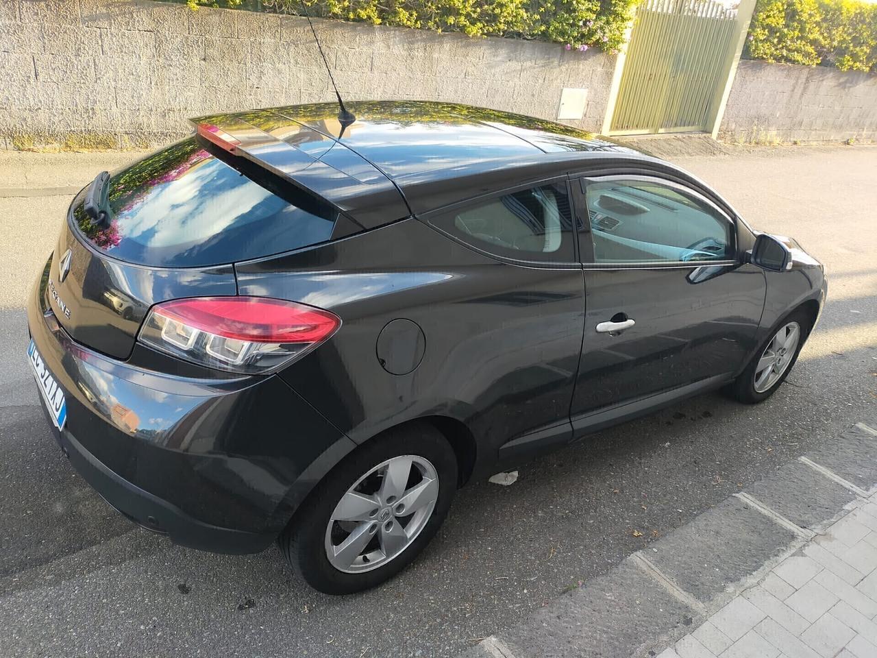 Renault Megane Mégane Coupé 1.9 dCi 130CV Dynamique