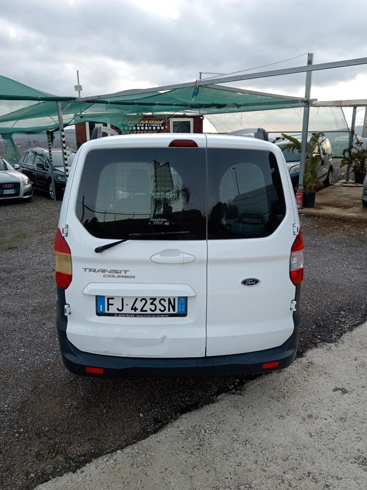 Ford Tourneo Courier 1.5 TDCI 95 CV Plus