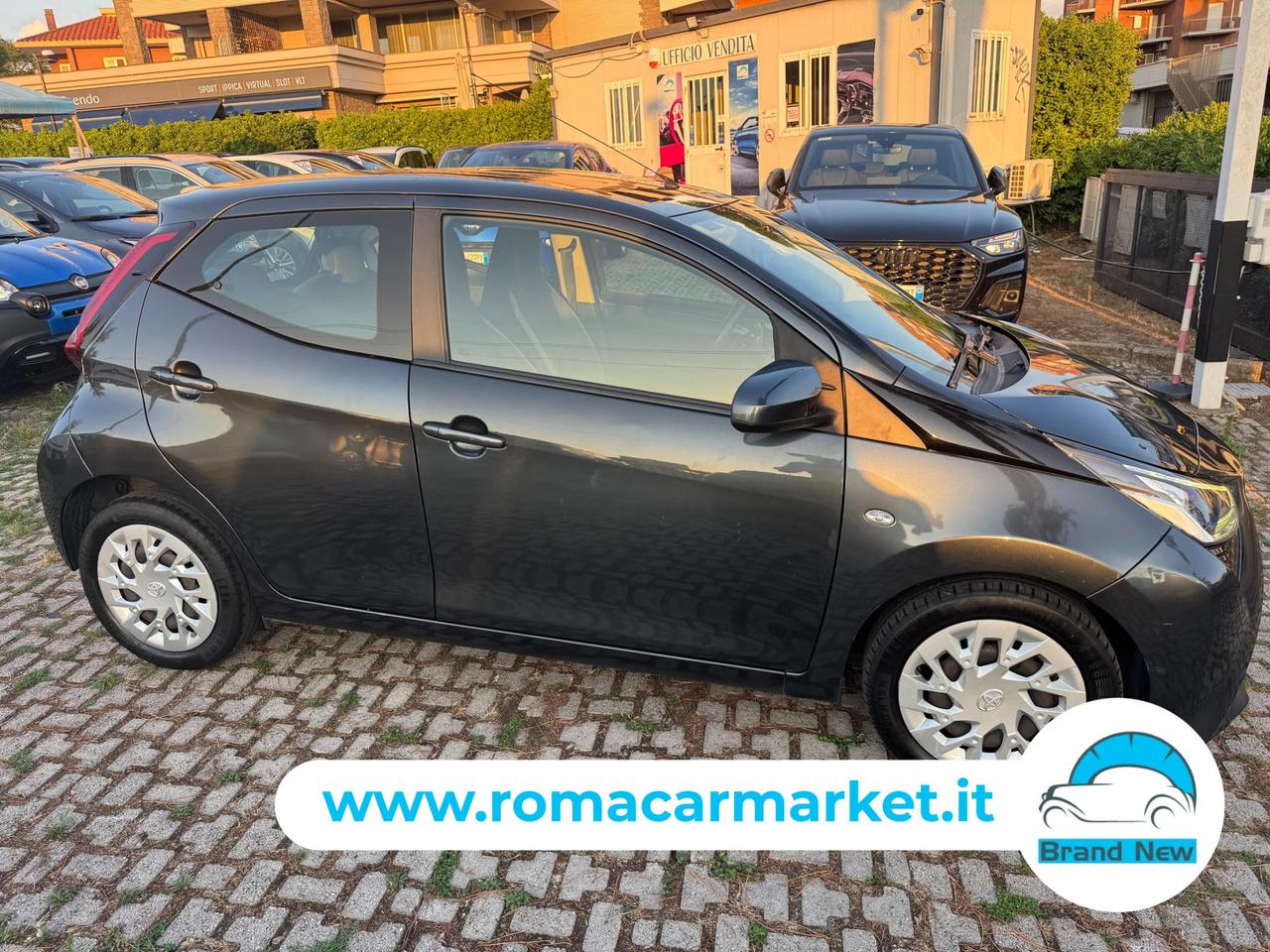 Toyota Aygo 5 Porte Aygo 5p 1.0 x-play m-mt 72cv KM CERTIFICATI