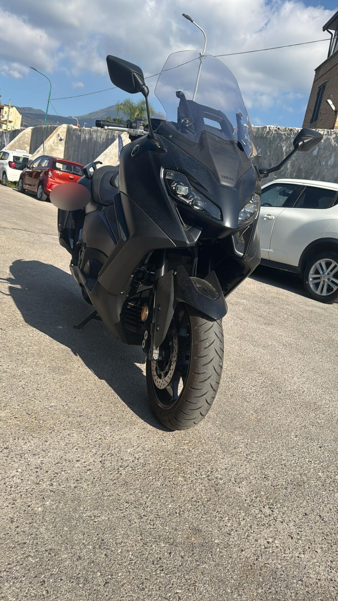 Yamaha TMAX 560 DEL 2023 USATO