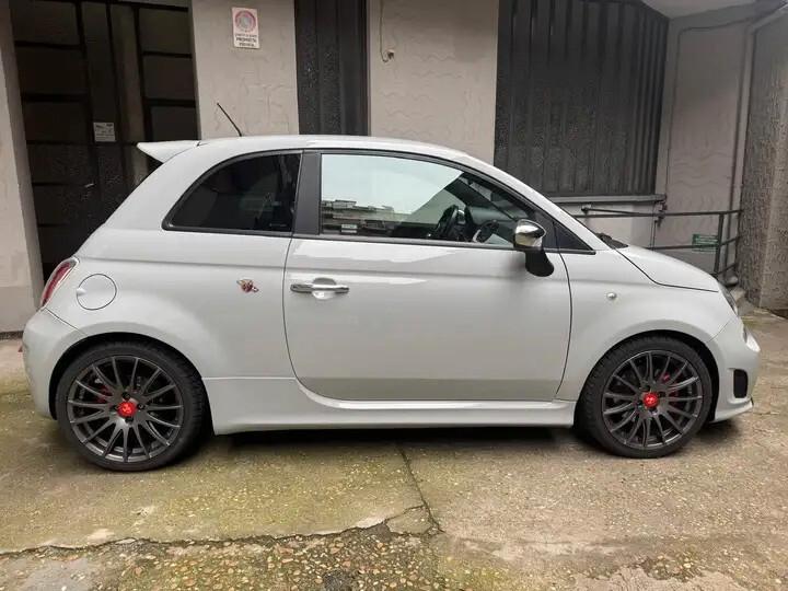 Abarth 500 1.4 Turbo T-Jet 160cv