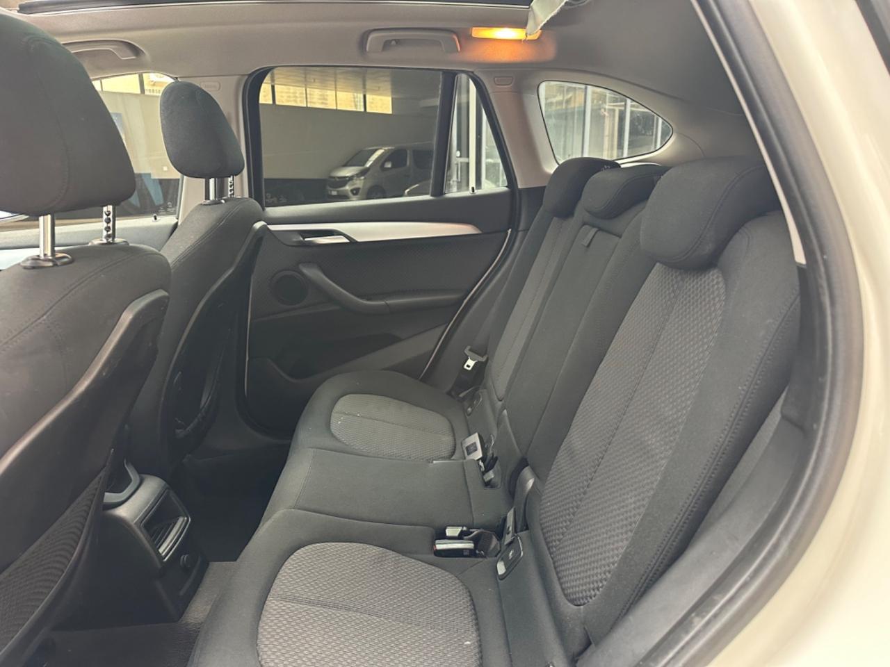 Bmw X1 sDrive18d Advantage Automatico Tetto 2016
