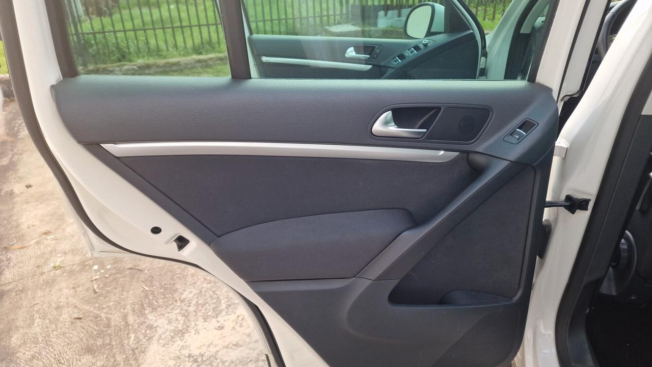 Volkswagen Tiguan 2.0 TDI 140CV 4MOTION DSG Sport & Style