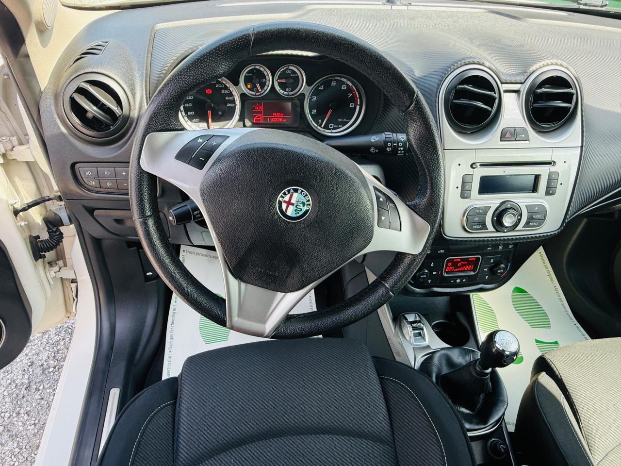 Alfa Romeo MiTo 1.4 78 CV Distinctive Premium Pack