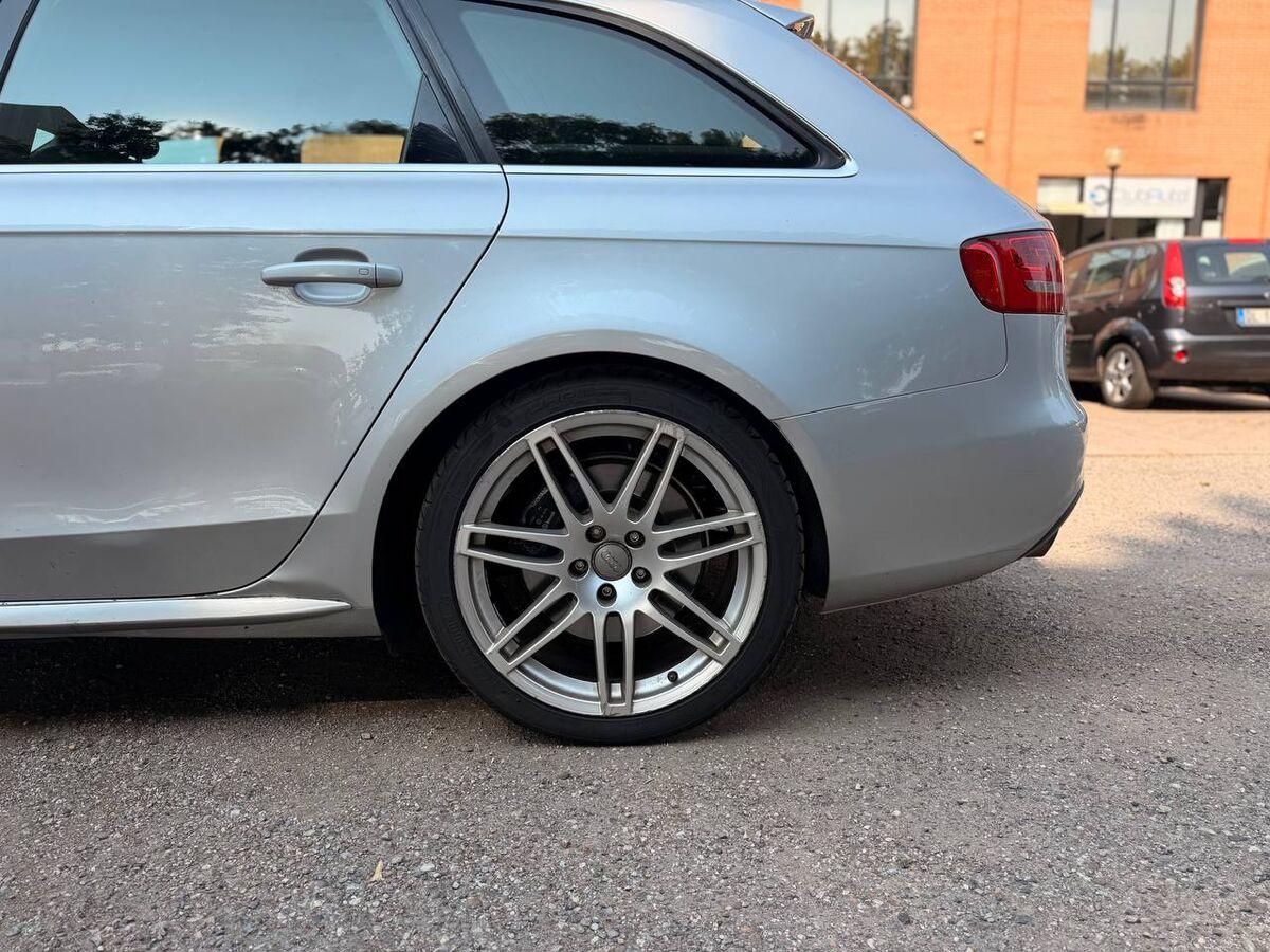 Audi A4 IV 2007 Avant S4 3.0 V6 tfsi quattro s-tronic