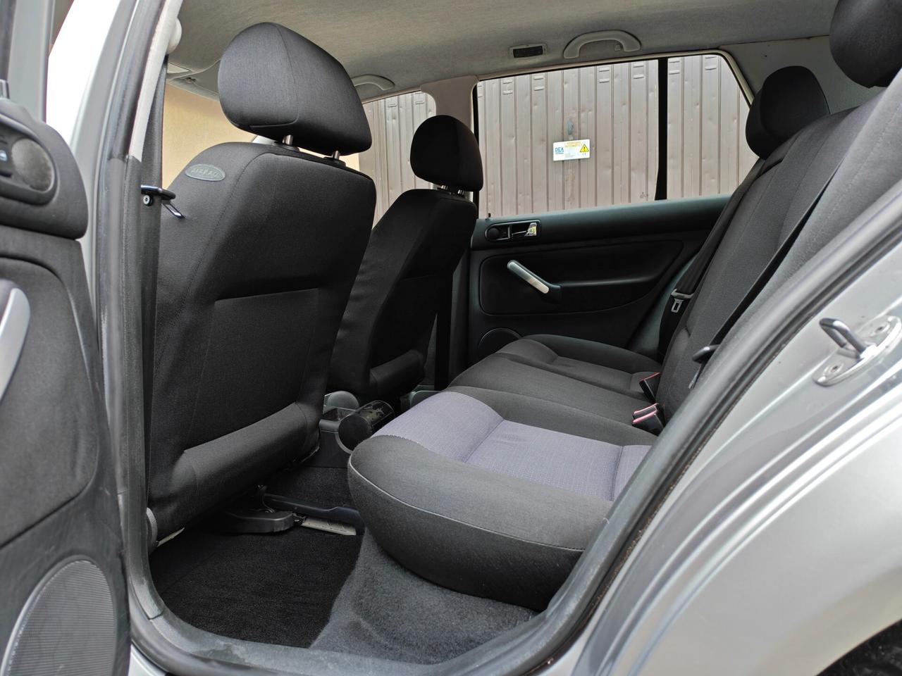 Volkswagen Golf 1.6 BENZINA 105cv Highline / 81.000km