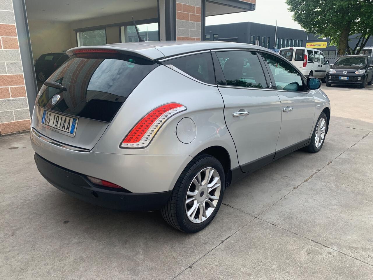 Lancia Delta 1.6 MJT DPF Argento