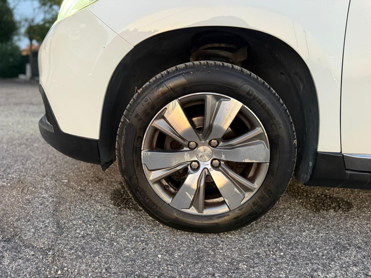 Peugeot 2008 1.2 VTi 82CV Allure NEOPATENTATI