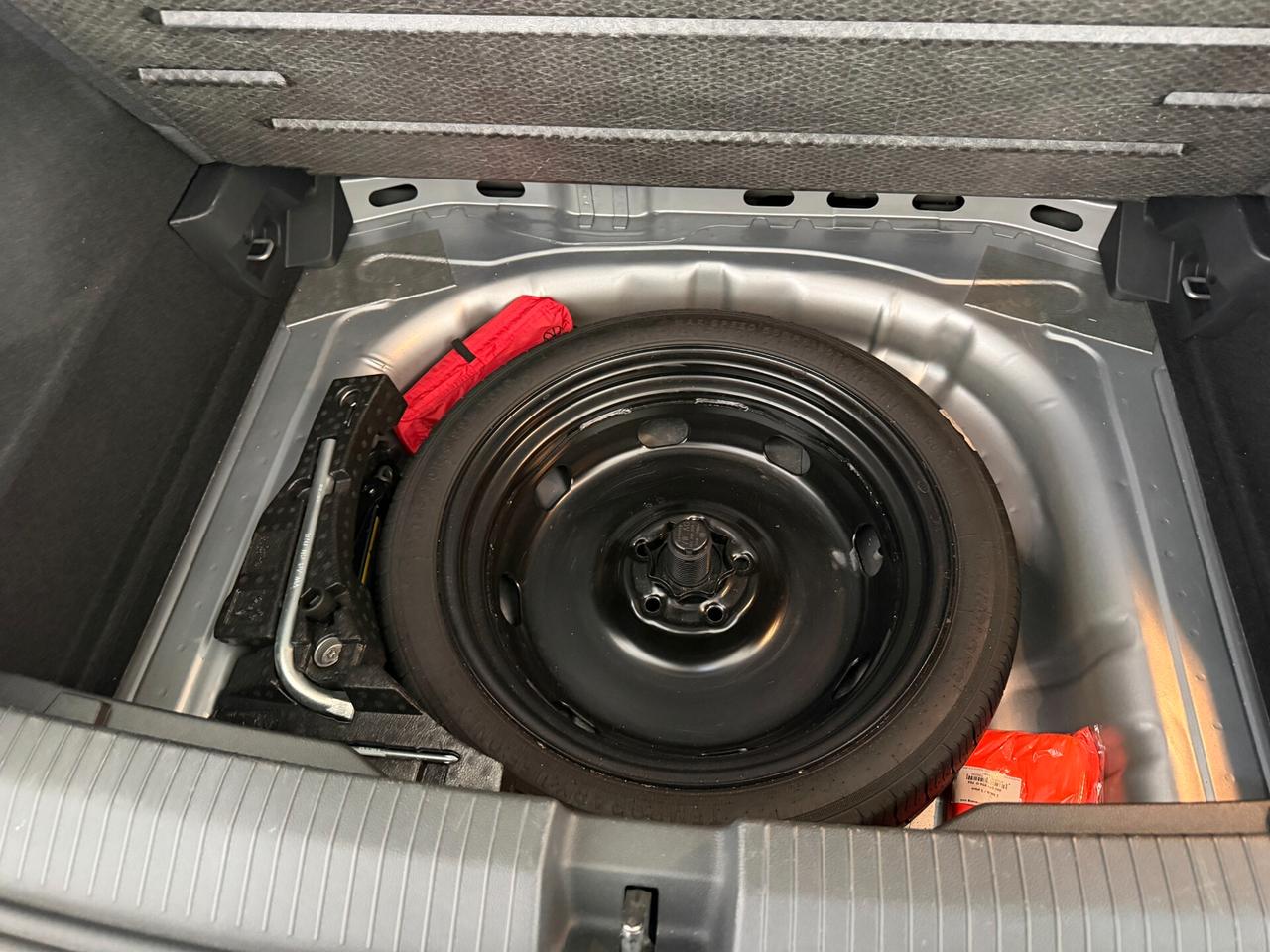 Volkswagen T-Roc 1.5 TSI ACT DSG R-Line 150cv