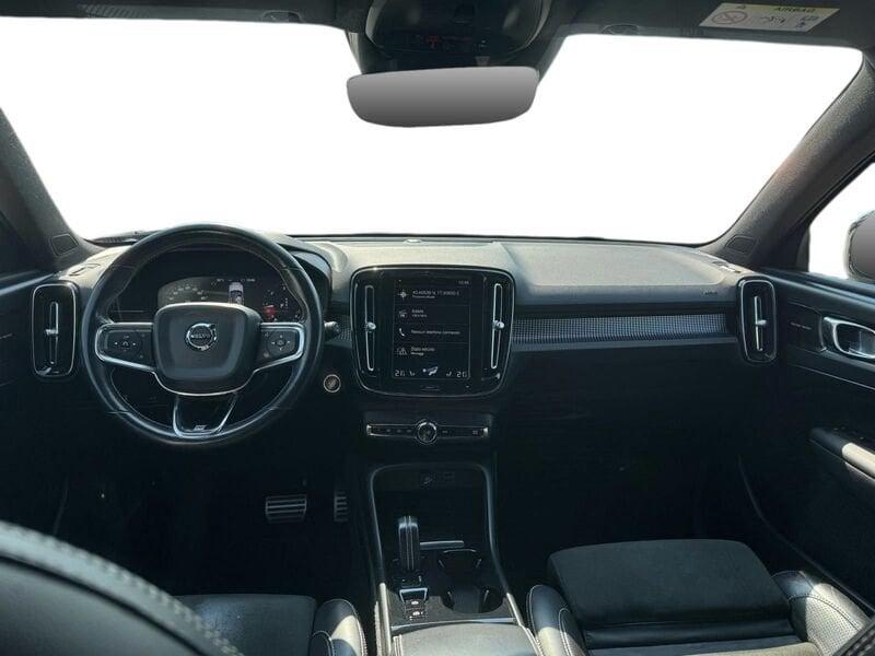 Volvo XC40 D3 150 CV Automatica NAVI TETTO LED R-design