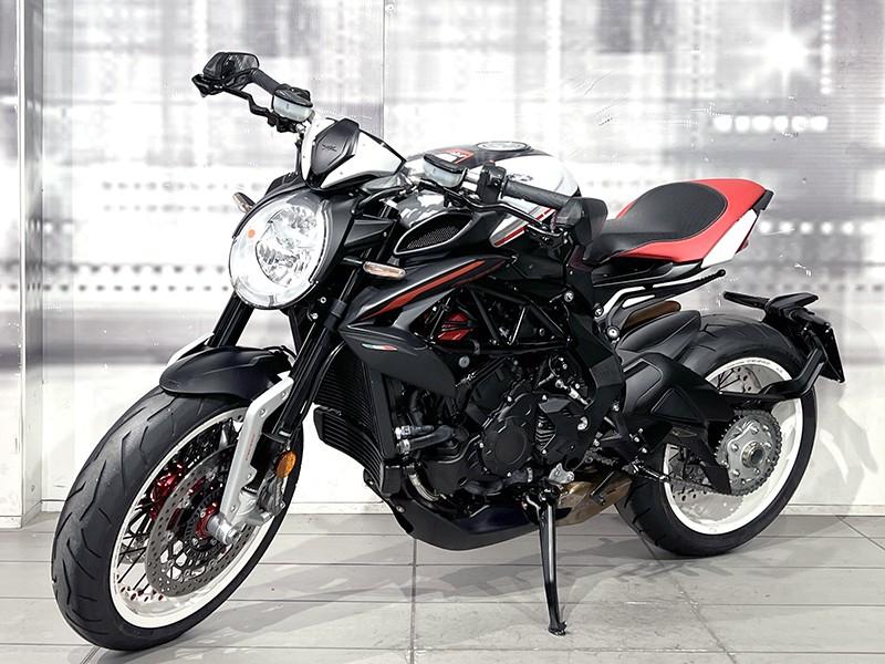 MV Agusta Dragster 800 RR