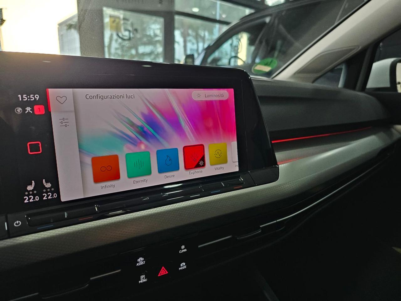 Volkswagen Golf TDI MOVE LIFE C.16 Tetto Nav Led Matrix Clima3Zone
