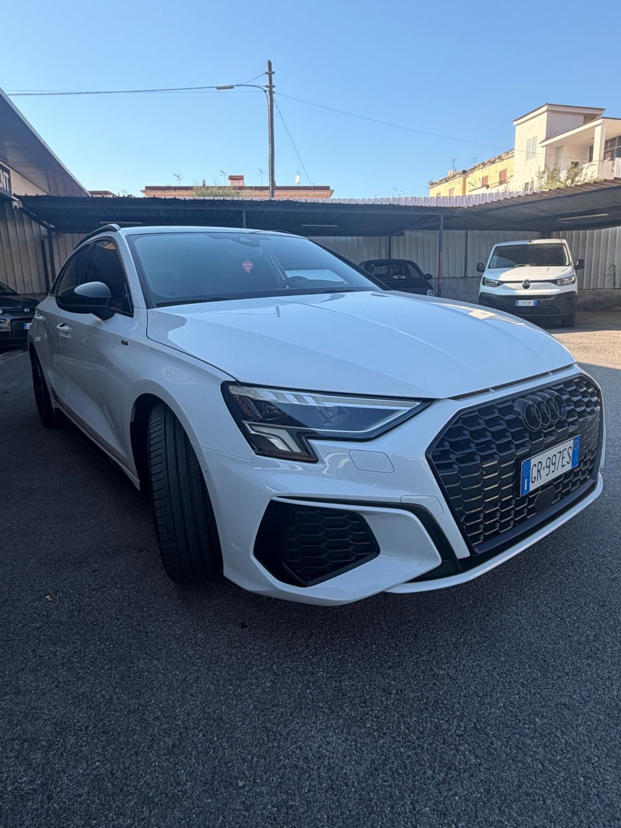 Audi A3 SPB 30 TFSI S line edition