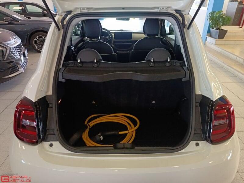FIAT 500 500e 42 kWh