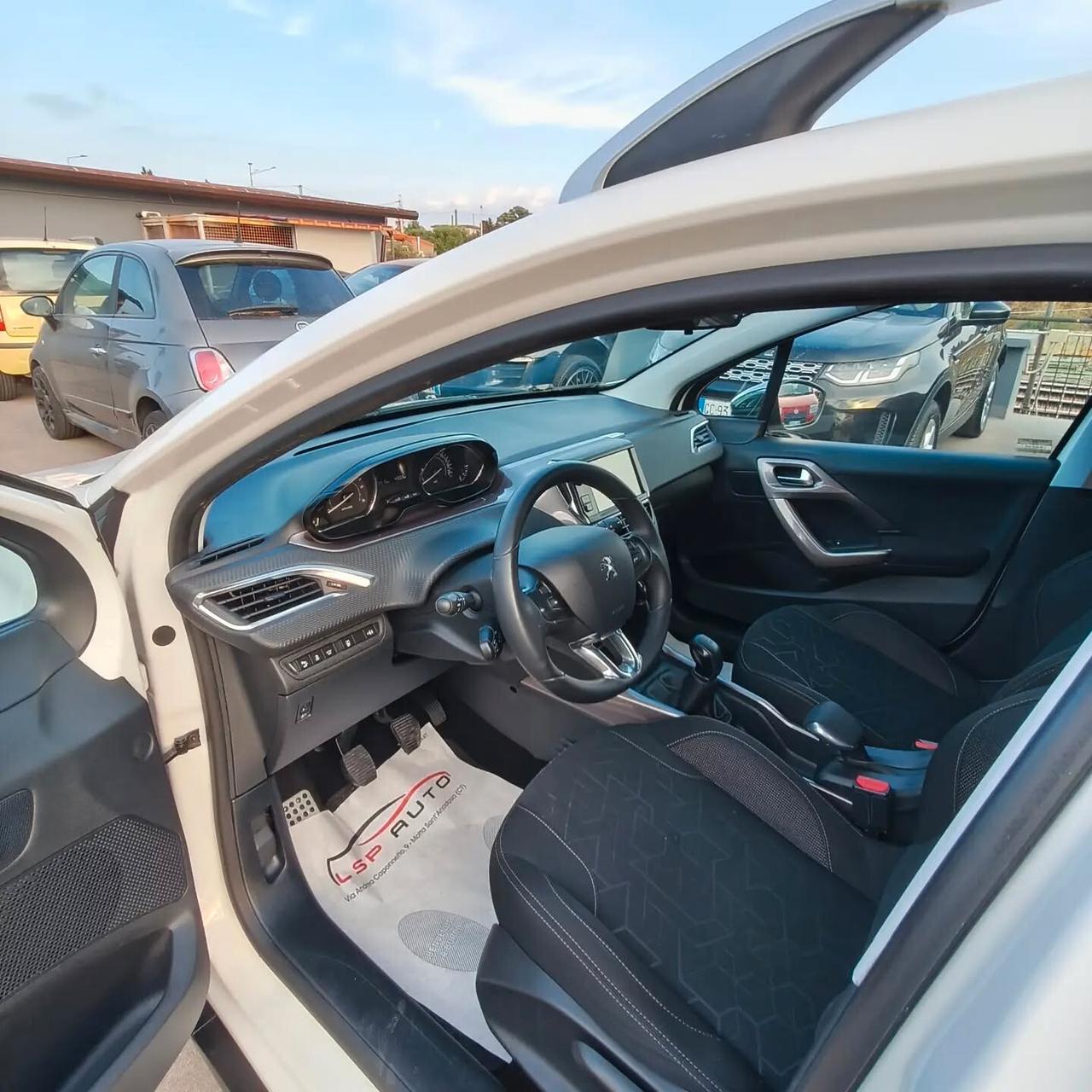 Peugeot 2008 1.6 e-HDi 92 CV 2014