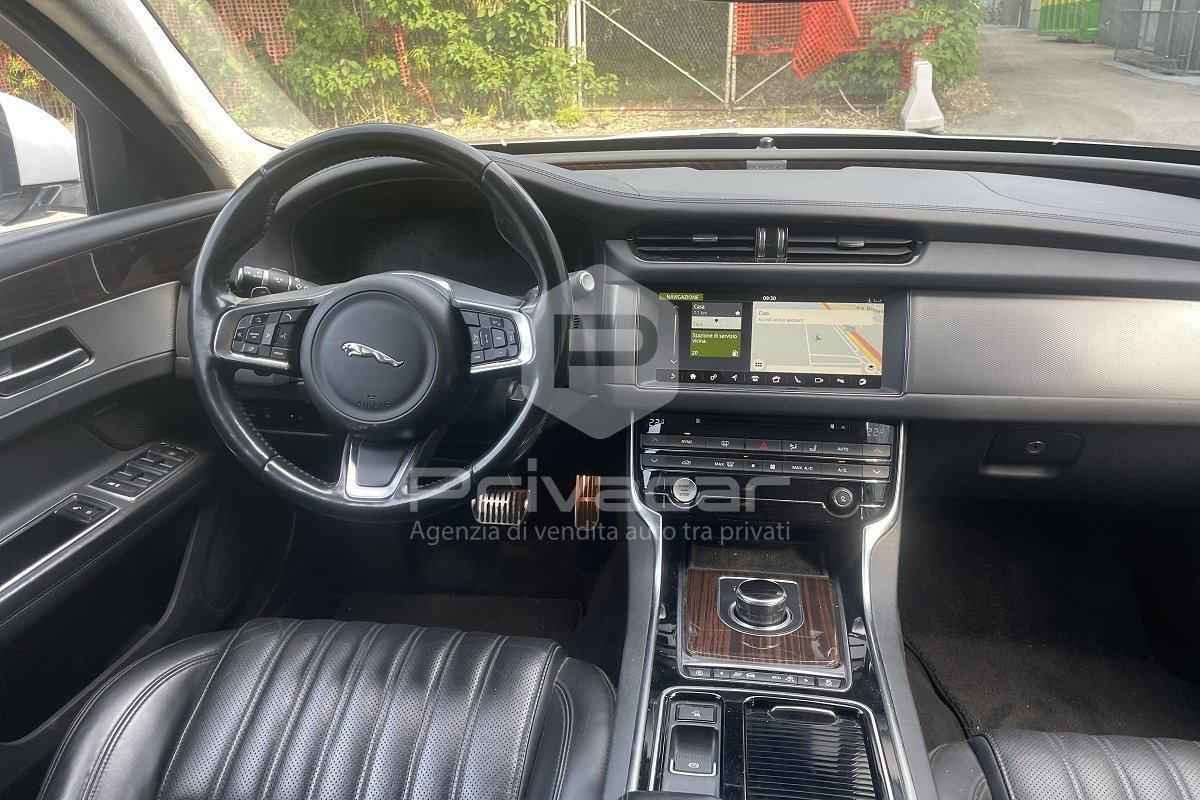 JAGUAR XF 2.0 D 240 CV AWD aut. Portfolio