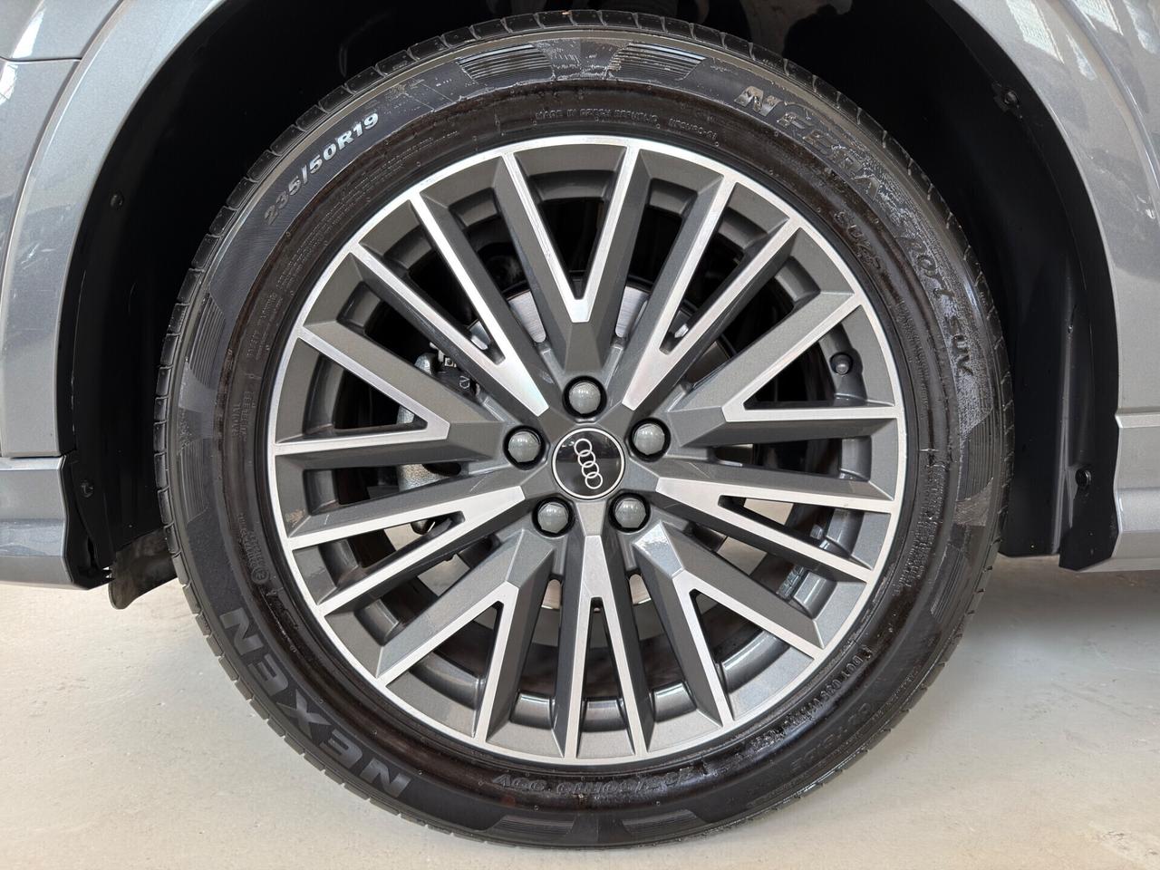 Audi Q3 35 TFSI S tronic line edition