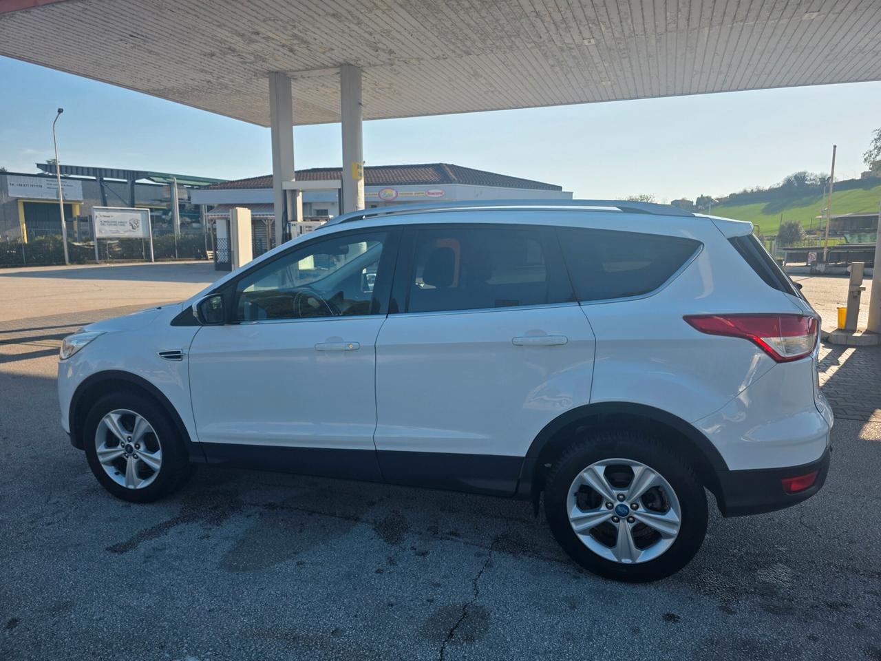 Ford Kuga Titanium km certificati
