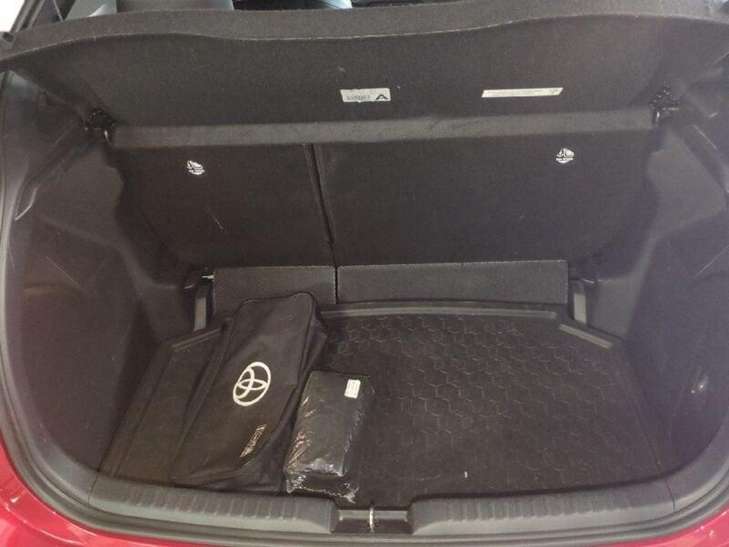 Toyota Yaris Hybrid Lounge