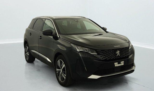 PEUGEOT 5008 Hybrid 136 e-DCS 6 Allure Pack City2 Drive Assist