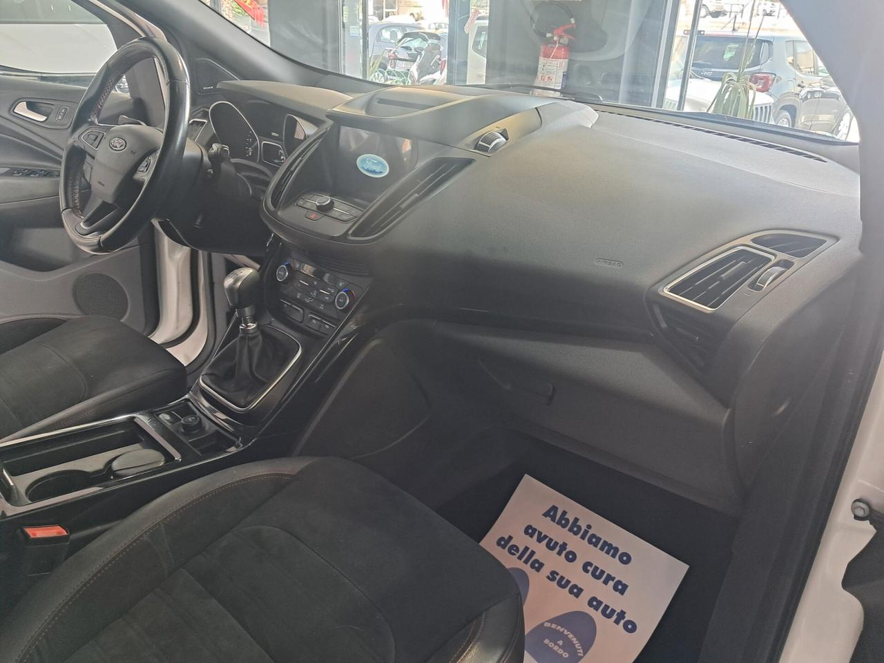 Ford Kuga 1.5 TDCI 120 cv ST-Line