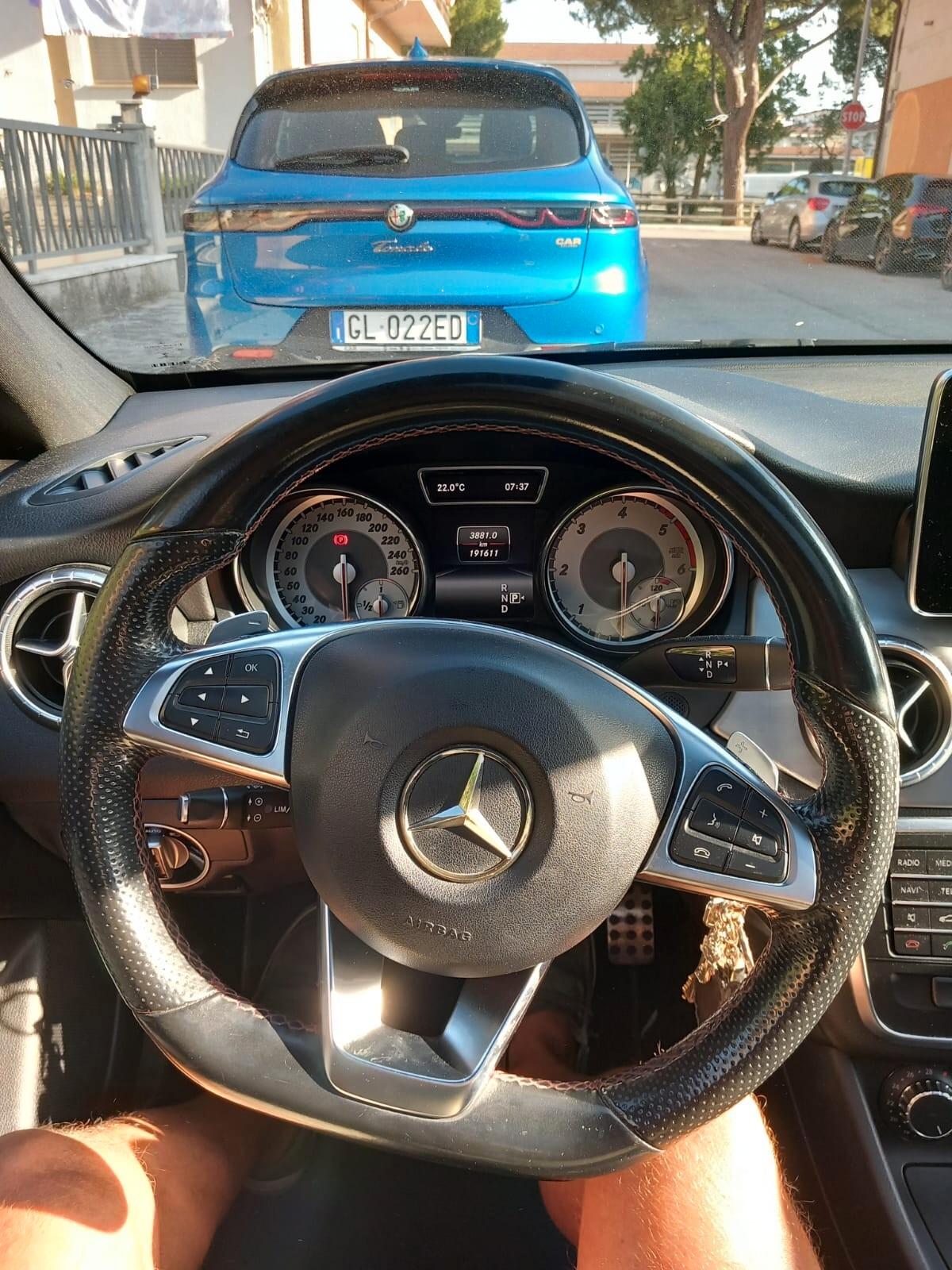 Mercedes-benz CLA 200 d S.W. Automatic Premium