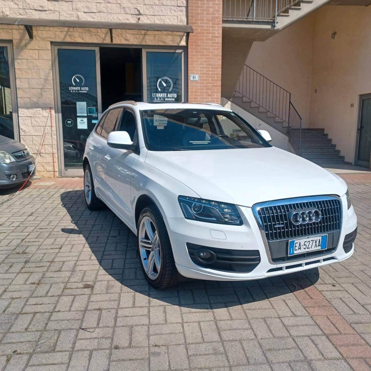 PERFETTA Q5 2.0 TDI AUTOMATICA 4X4