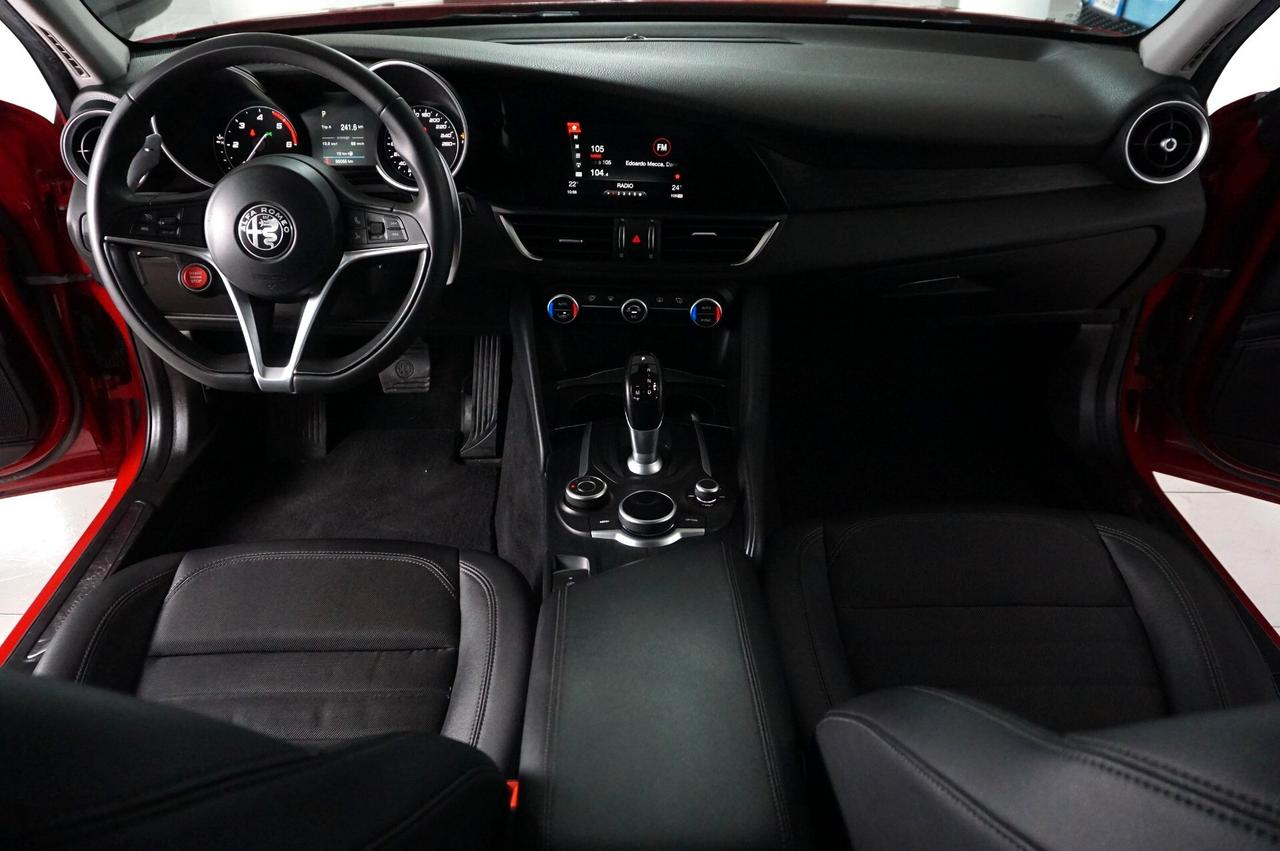 Alfa Romeo Giulia 2.2 Turbodiesel 160 CV AT8 Sport-Tech