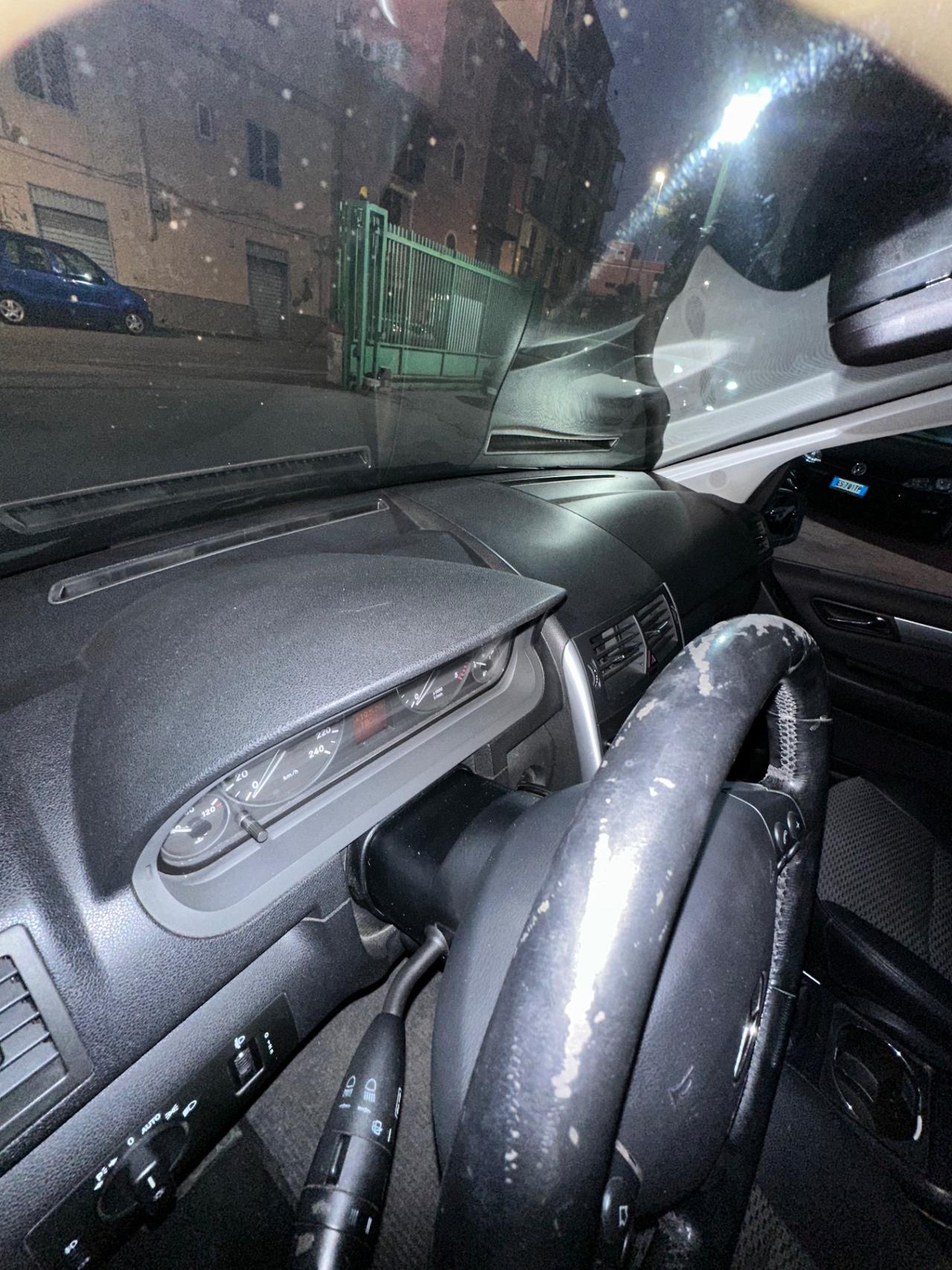 Mercedes-benz A 160 CDI BlueEFFICIENCY Avantgarde