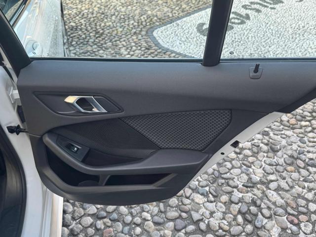 BMW 116 i 5p. Msport