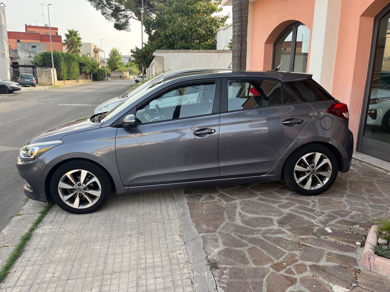 Hyundai i20 1.2 84 CV 5 porte Econext Comfort