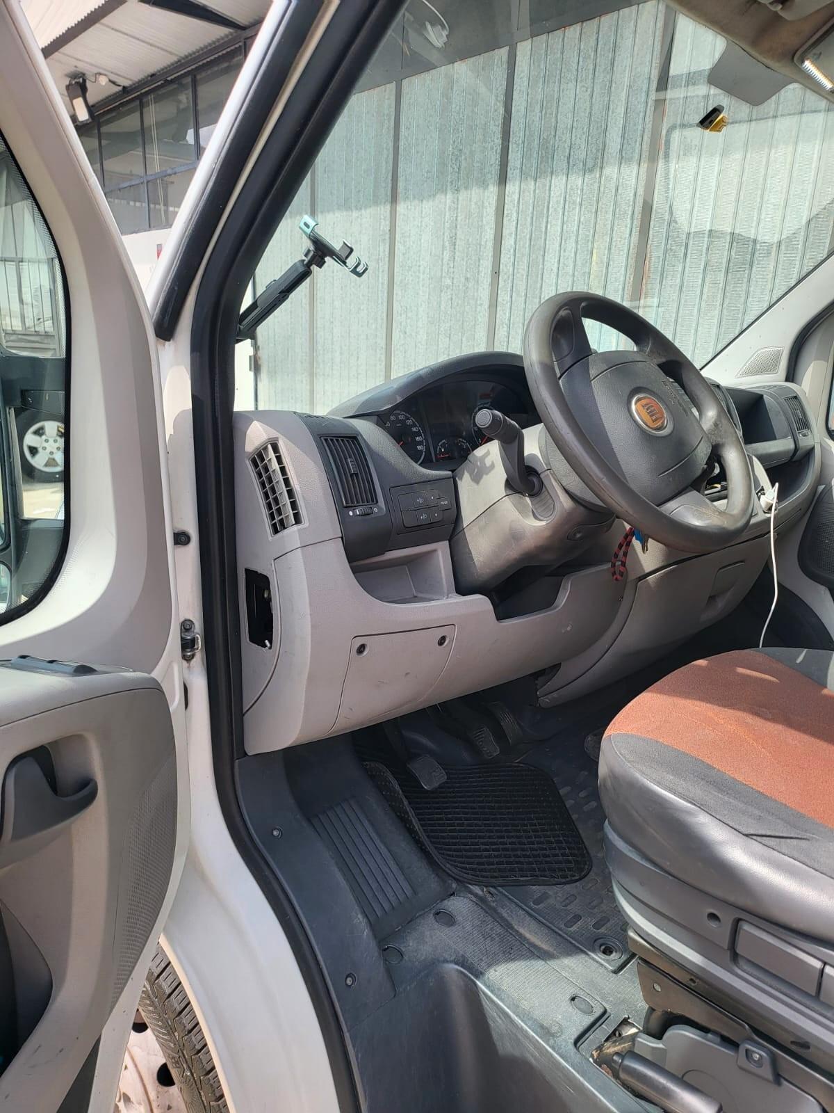 Fiat Ducato 35 2.2 MJT PM Cabinato