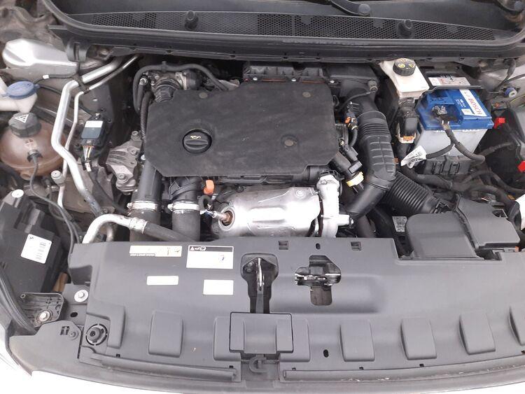 Peugeot 308 SW Active EAT8 BR459383 1.5 Diesel 131CV