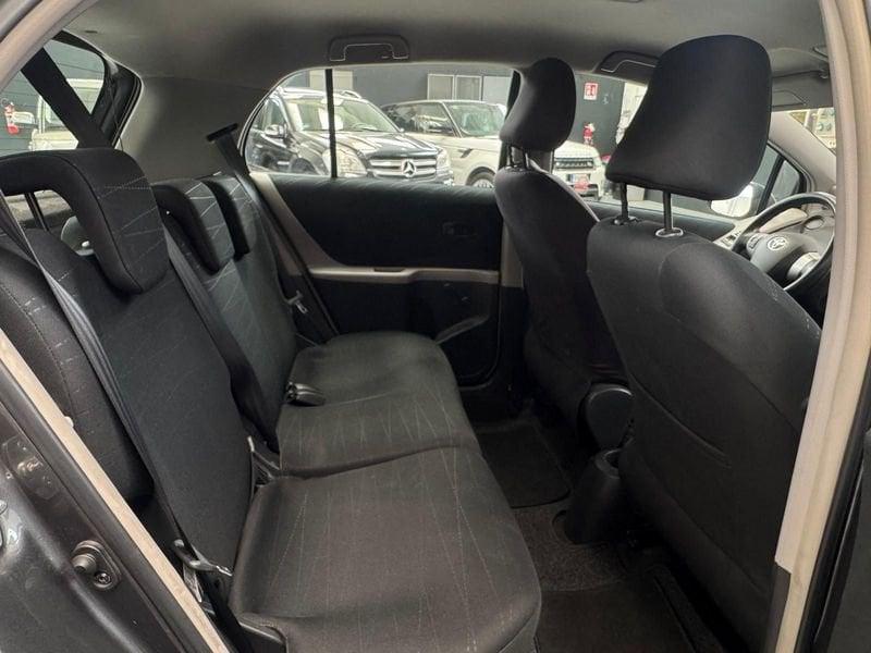 Toyota Yaris Yaris 5p 1.3 Sol