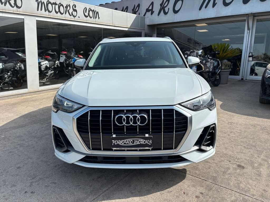 Audi Q3 35 TDI S tronic line edition IVA ESPOSTA Tua a solo 249 Euro al mese