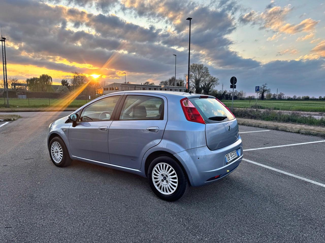 Fiat Grande Punto 1.4 Starjet 16V 5 porte Dynamic