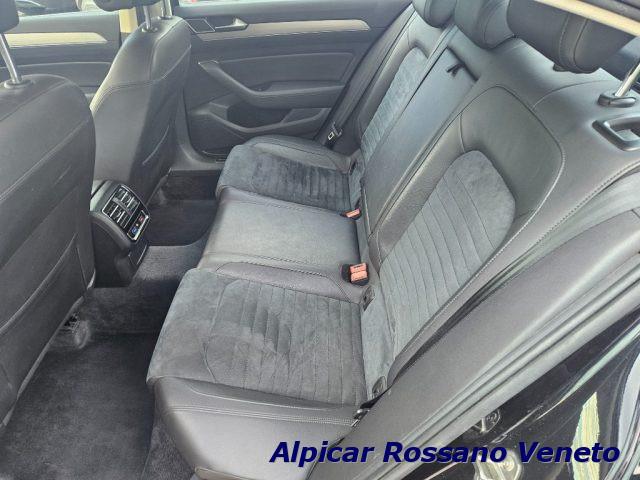 VOLKSWAGEN Passat Berlina TDI HIGHLINE BlueMotion Technology DSG