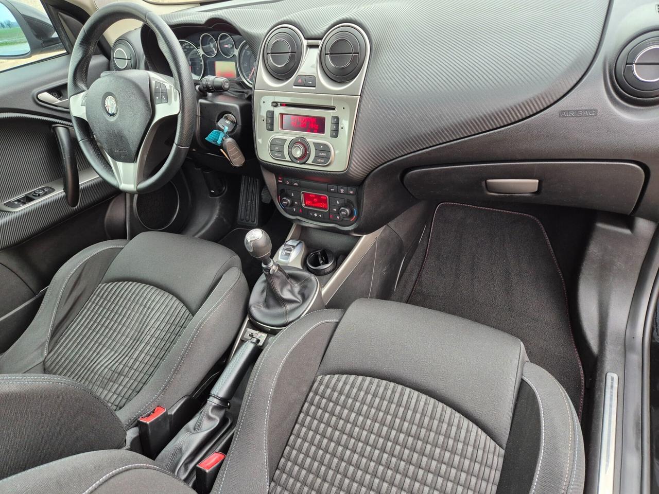 Alfa Romeo MiTo 1.6 JTDm 16V Distinctive Sport Pac