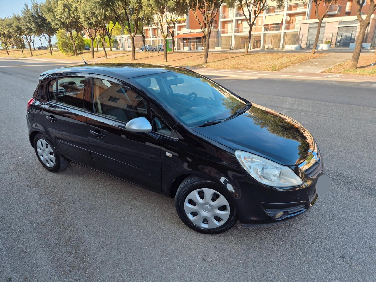 Opel corsa 1.2 gpl anno 08