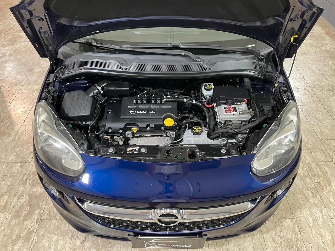 Opel Adam 1.2 70 CV White/Black Link GPL