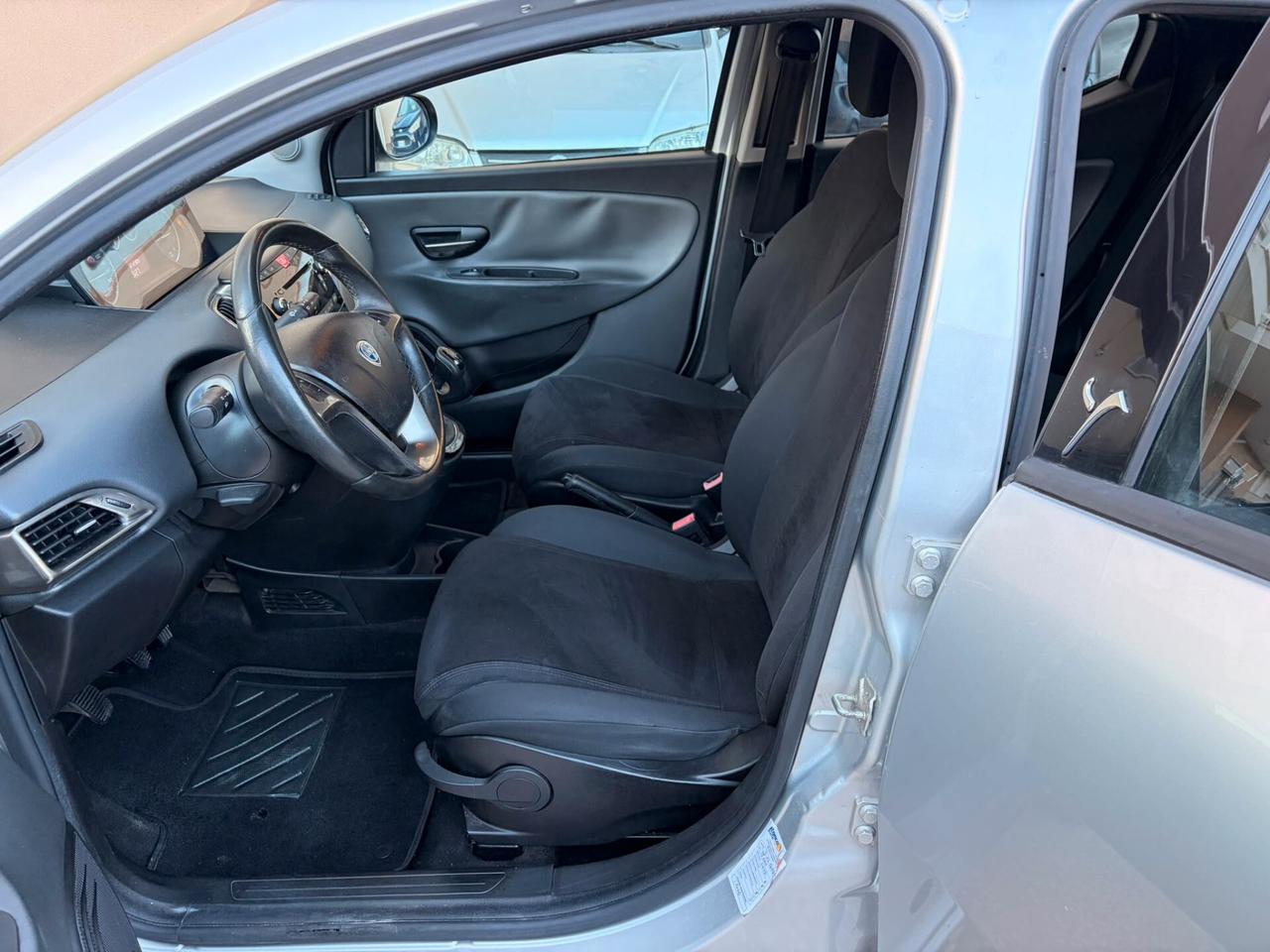 Lancia Ypsilon 1.2 Benz