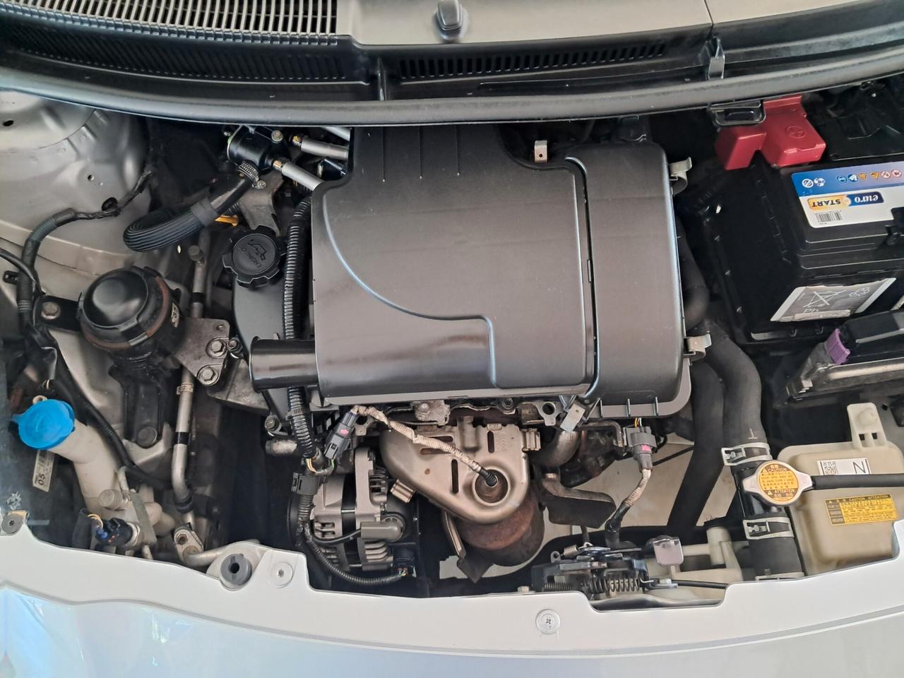 Toyota Yaris 1.0 5 porte Sol GPL