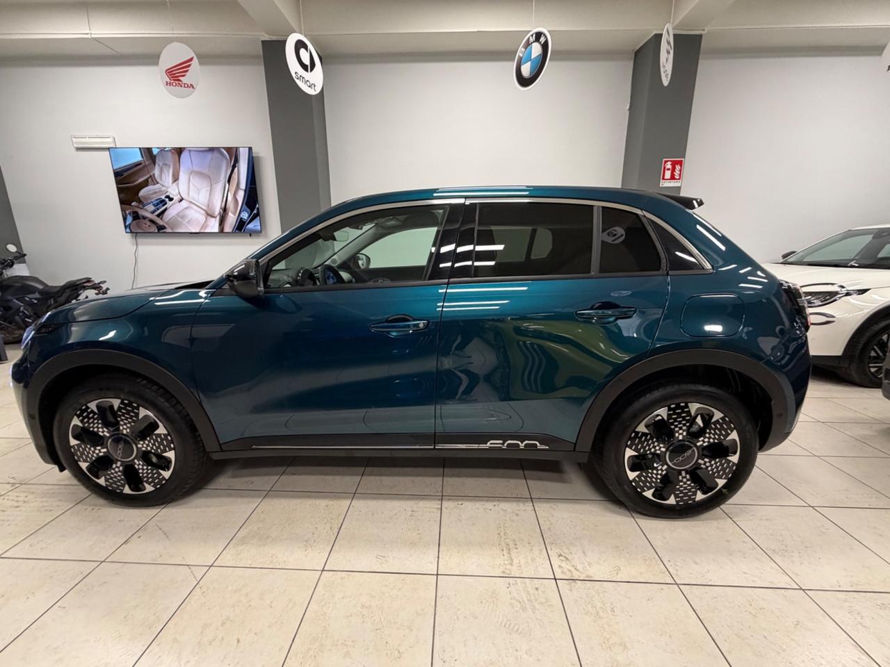 Fiat 600 Hybrid 100 CV DCT MHEV La Prima 230 al mese