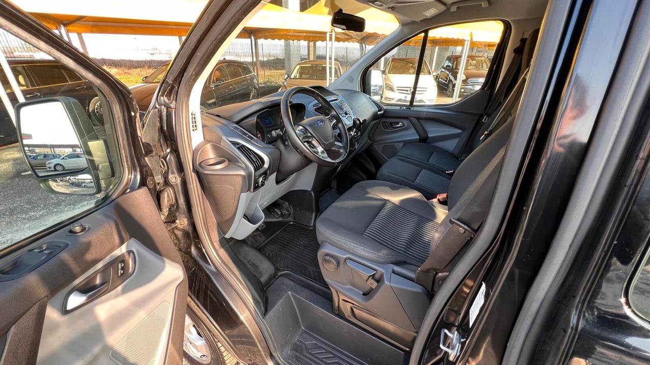 Ford Tourneo Custom 310 2.0 TDCi 130CV PC Titanium