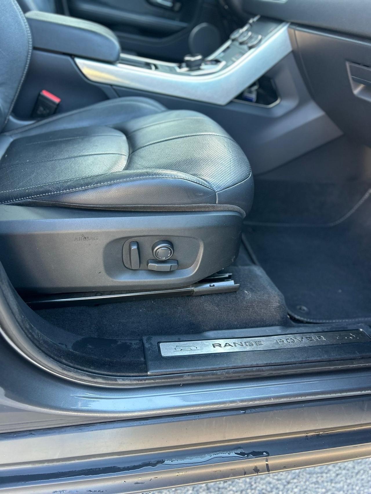 Land Rover Range Evoque 2.0 TD4 180 CV 5p. SE Dynamic