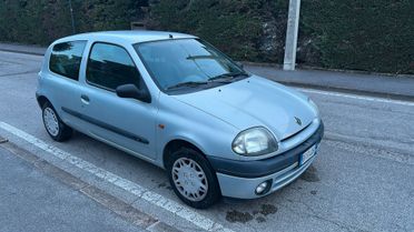 Renault Clio 1.2 Neopatentati