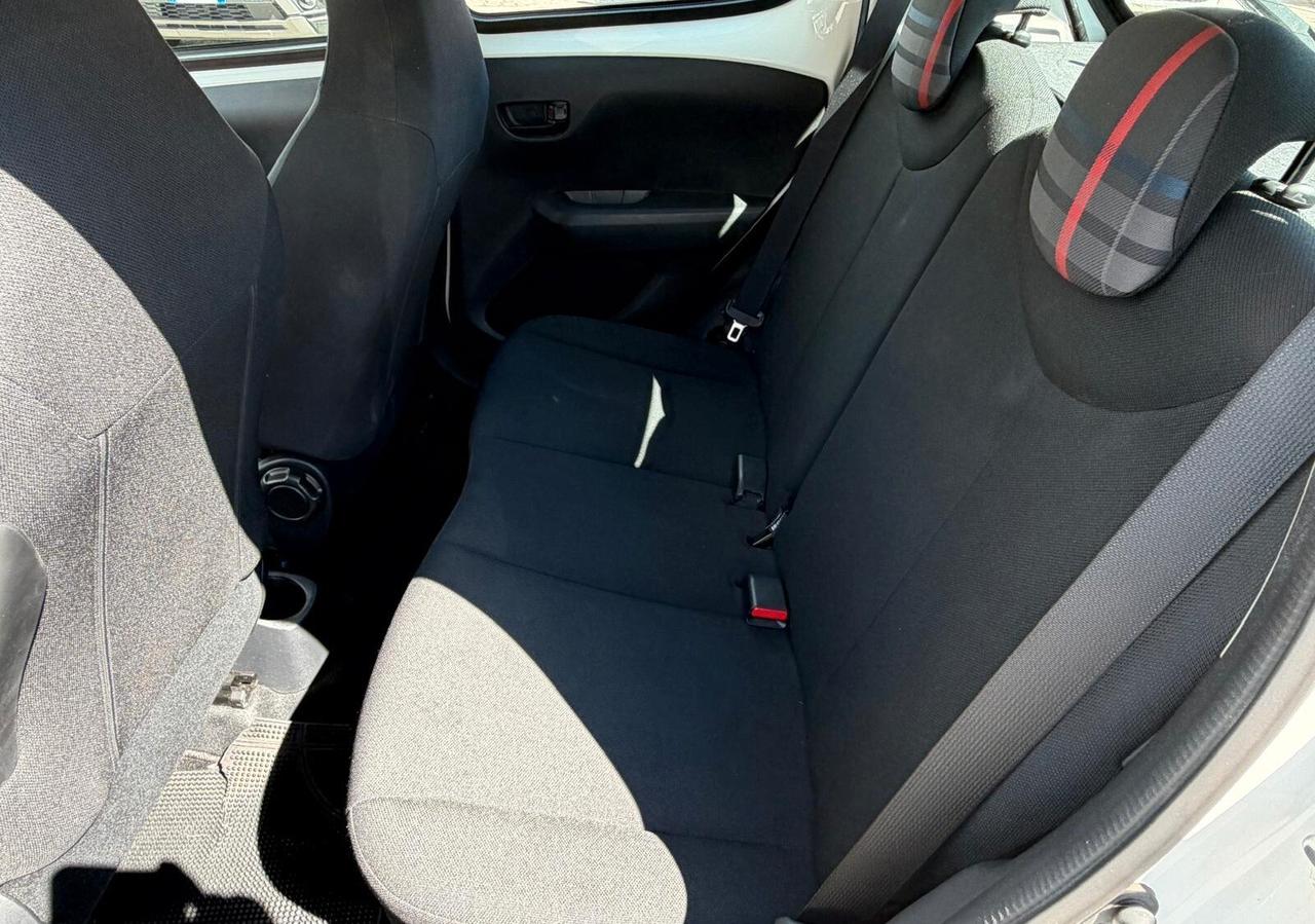 Peugeot 108 VTi 68 5 porte Allure