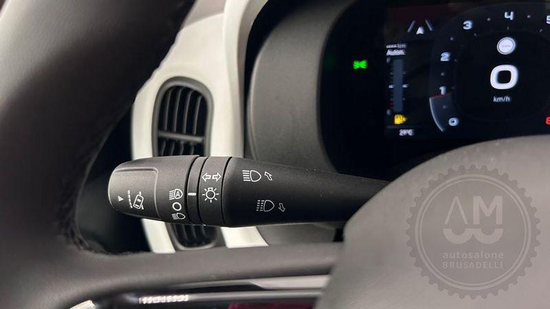 FIAT Panda 1.0 FireFly S&S Hybrid Pandina CARPLAY PDC POST