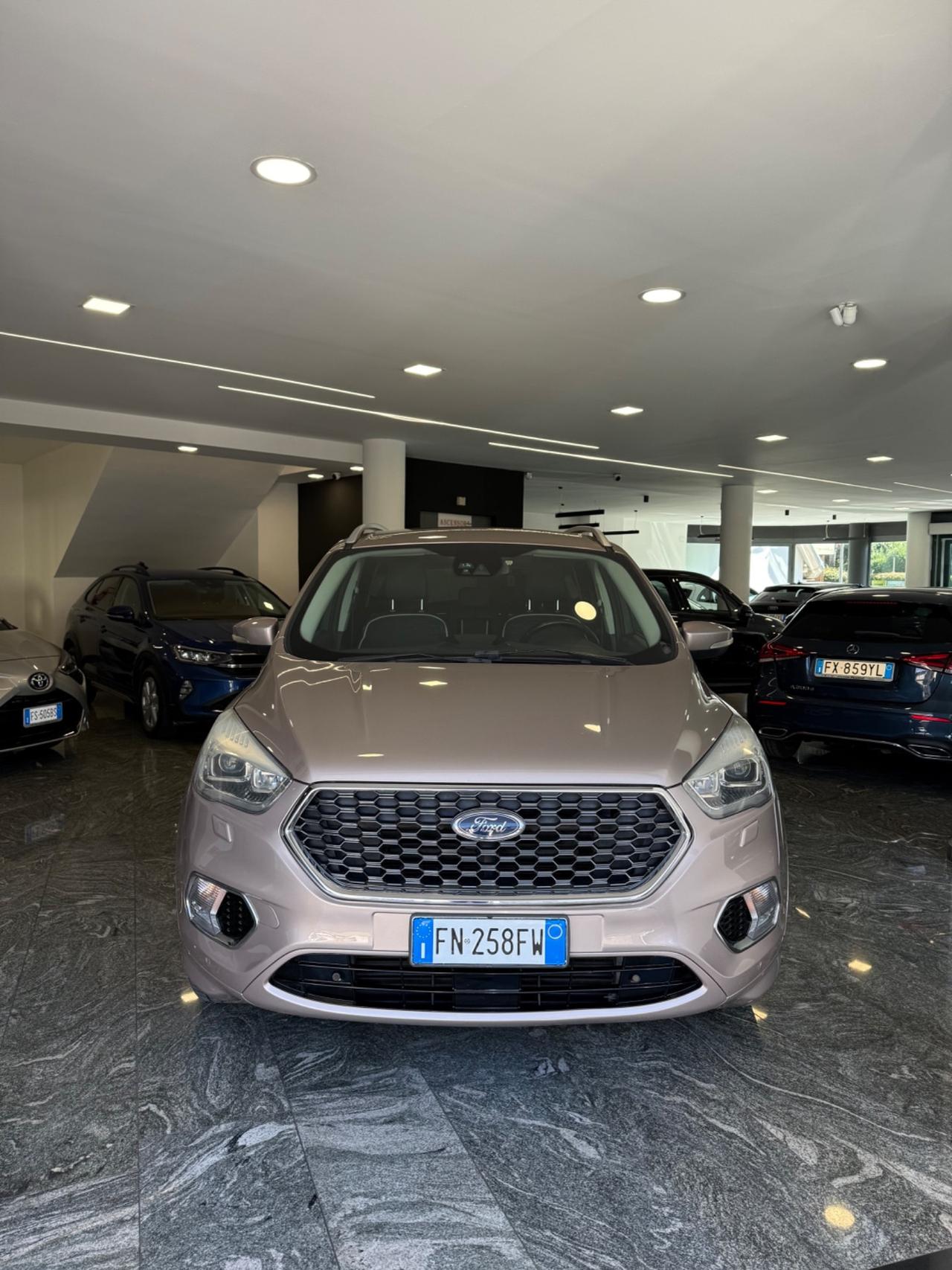 Ford Kuga 2.0 TDCI 180 CV S&S 4WD Powershift Vignale